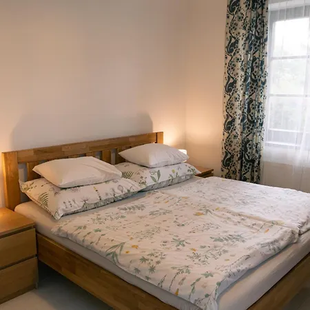 Krocinka Apartman *